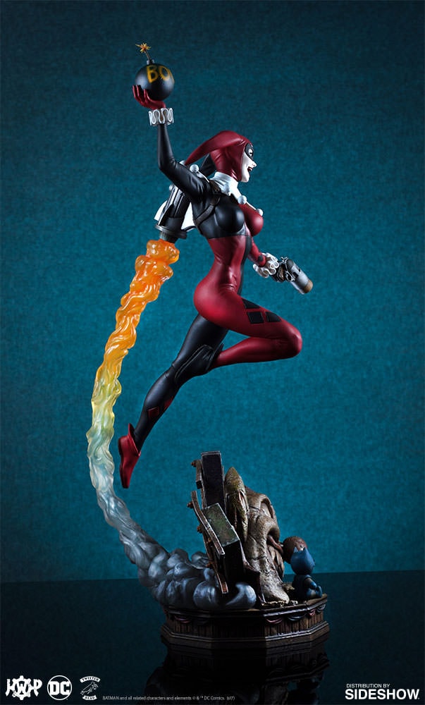 DC Comics Harley Quinn Maquette - Prototype Shown View 5