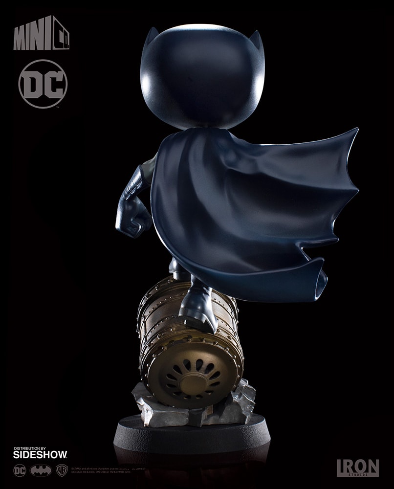 DC Comics Batman (Deluxe) Mini Co. Collectible Figure - Prototype Shown View 4
