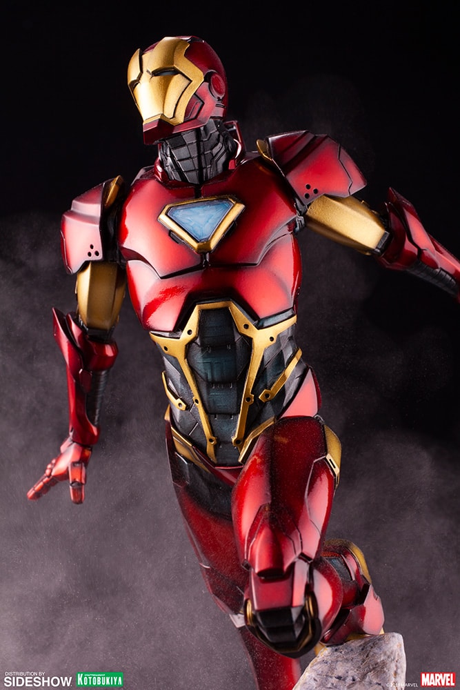 Marvel Iron Man 1:10 Scale Statue - Prototype Shown View 5