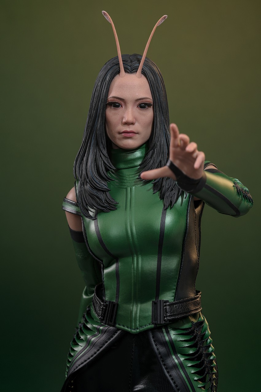 Mantis Sixth Scale Figure by Hot Toys | Sideshow Collectibles