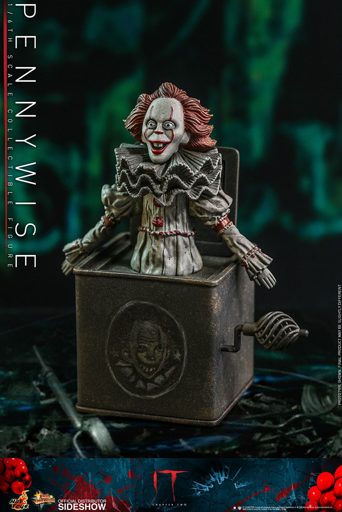 Pennywise 1/6 Scale Figure by Hot Toys | Sideshow Collectibles