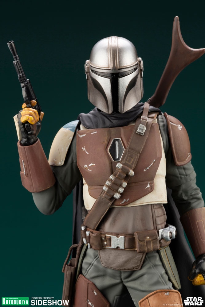 Star Wars The Mandalorian 1:10 Scale Statue - Prototype Shown View 6