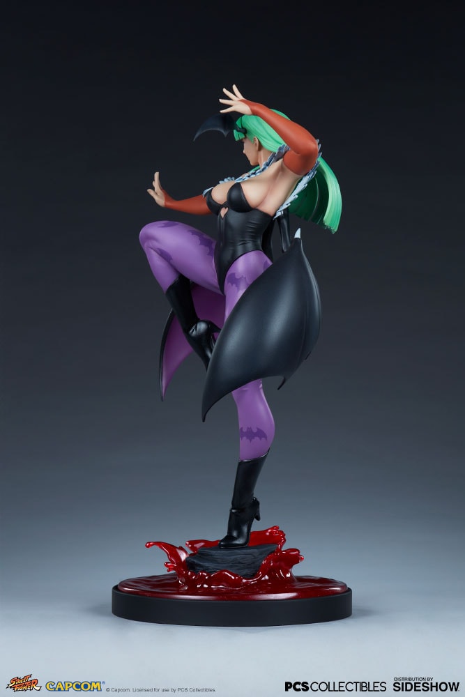 Street Fighter Chun-Li: Morrigan Statues  Collector Edition - Prototype Shown View 5