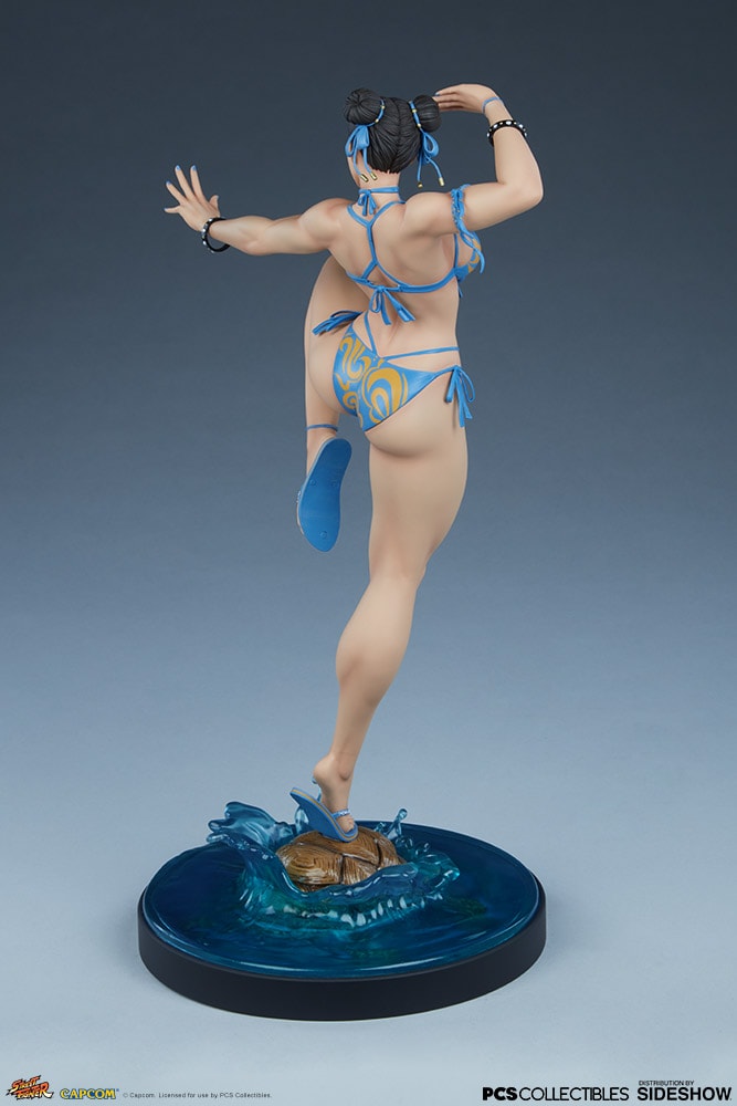 Street Fighter Chun-Li Statues  Collector Edition - Prototype Shown View 6