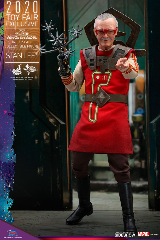Marvel Stan Lee Sixth Scale Figure  Exclusive Edition - Prototype Shown View 2