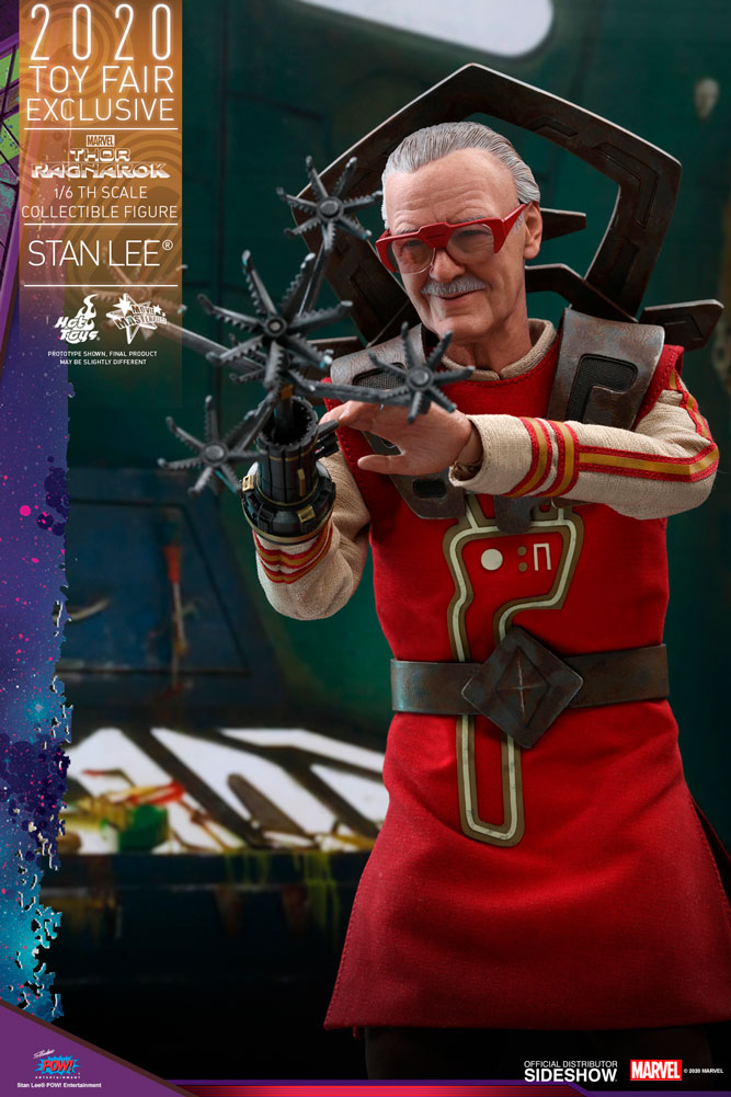 Marvel Stan Lee Sixth Scale Figure  Exclusive Edition - Prototype Shown View 6
