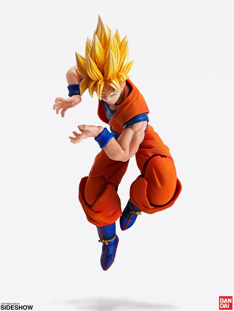 Son Goku Collectible Figure by Bandai | Sideshow Collectibles