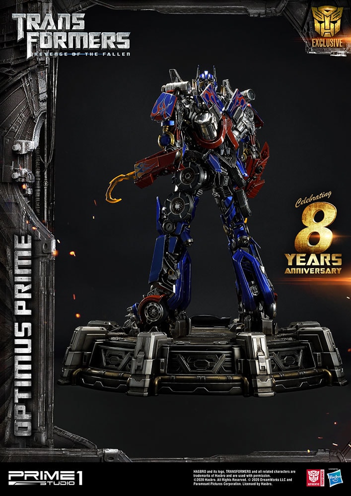 Optimus Prime Exclusive Edition - Prototype Shown View 5