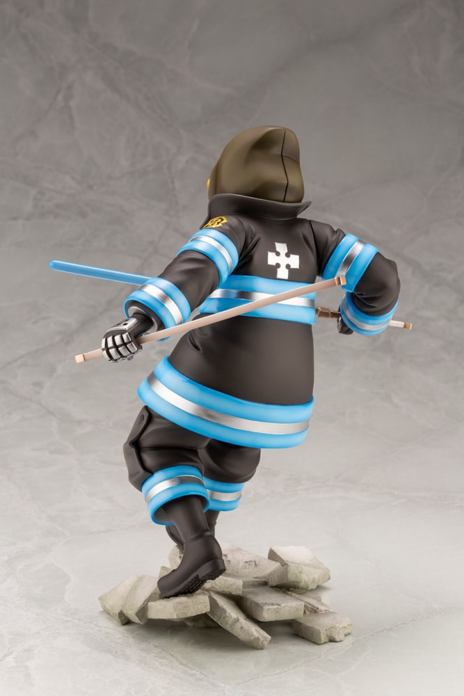 Fire Force Arthur Boyle Statues  View 6