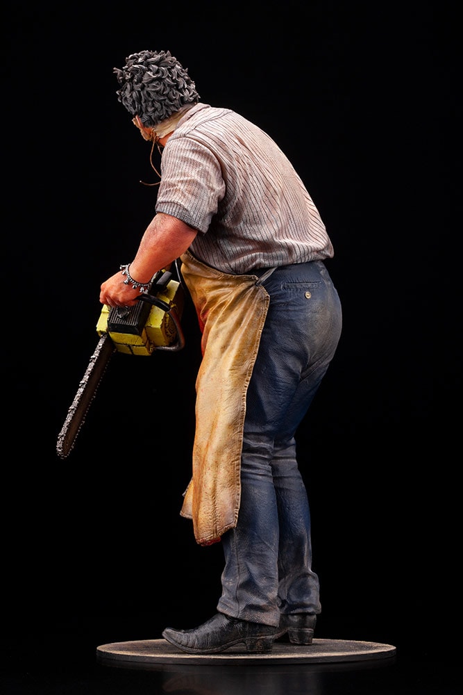Texas Chainsaw Massacre Leatherface Statues  View 4