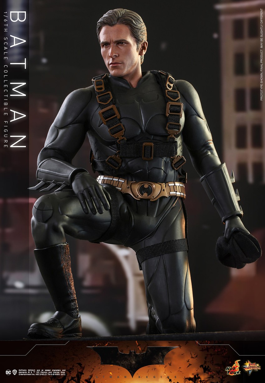 Batman Sixth Scale Collectible Figure by Hot Toys | Sideshow