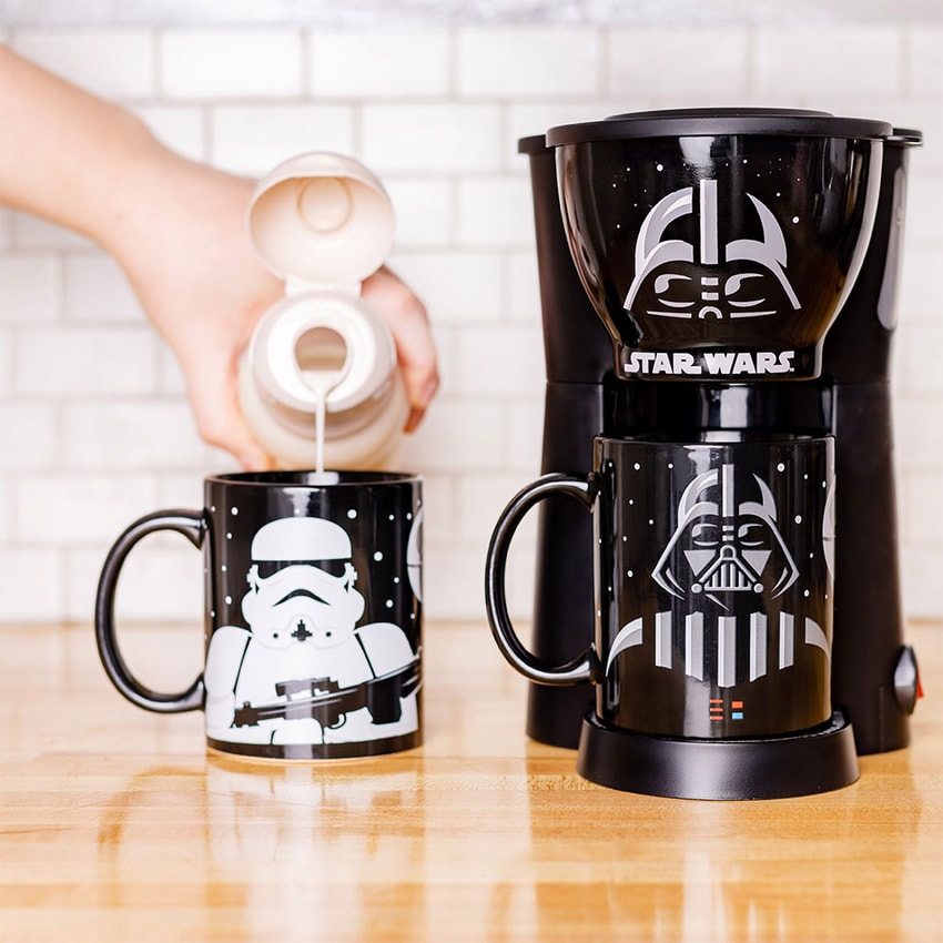 Darth Vader and Stormtrooper Single Cup Coffee Maker with Two Mugs