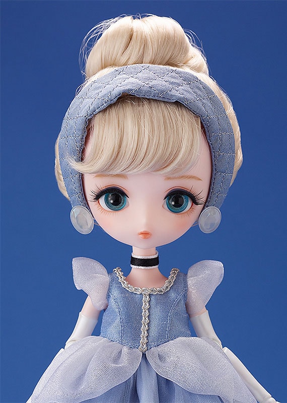 Disney Harmonia Bloom Cinderella Collectible Doll - Prototype Shown View 6