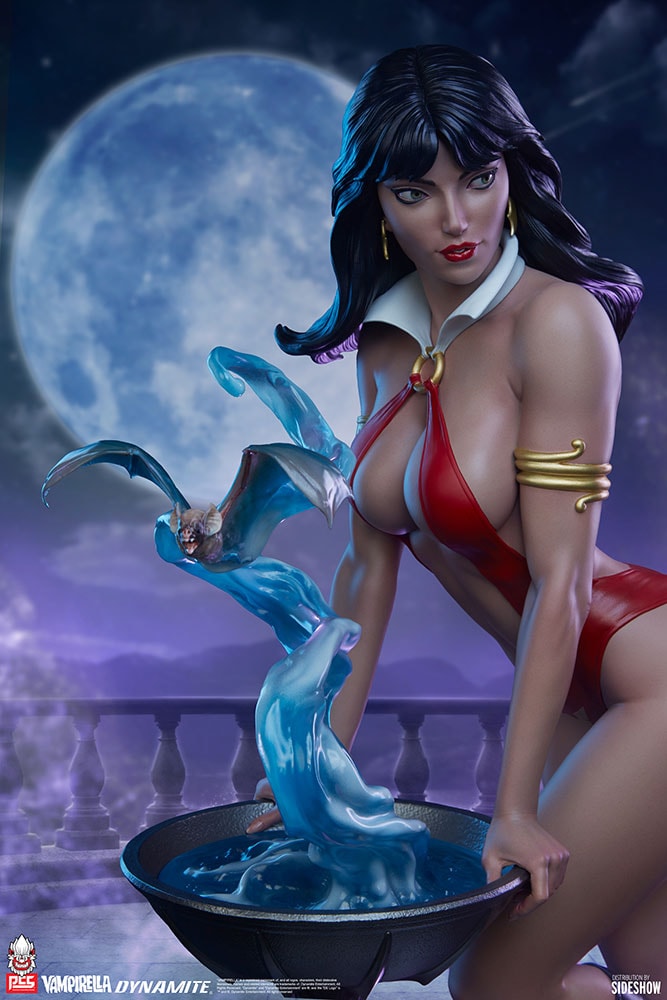 Vampirella Vampirella 1:3 Scale Statue - Prototype Shown View 2