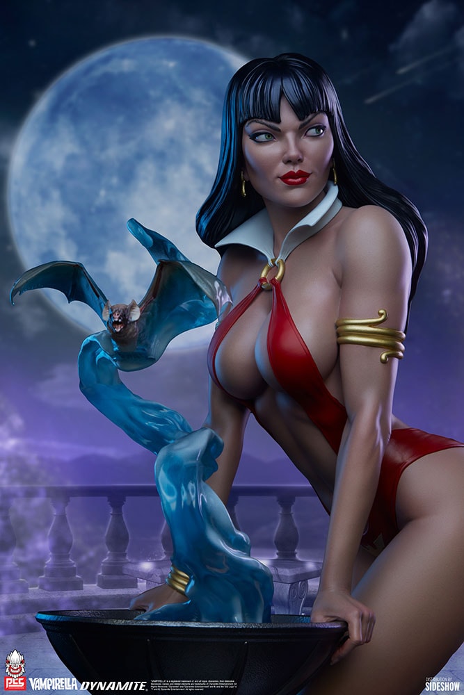 Vampirella Vampirella 1:3 Scale Statue - Prototype Shown View 5