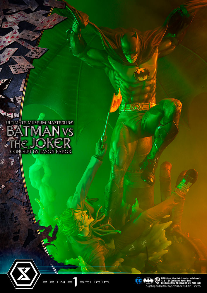 DC Comics Batman vs. The Joker 1:3 Scale Statue  Collector Edition - Prototype Shown View 5