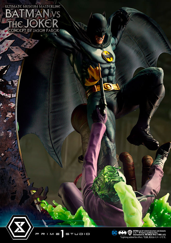 DC Comics Batman vs. The Joker (Deluxe Version) 1:3 Scale Statue - Prototype Shown View 2