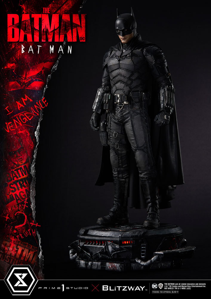 DC Comics Batman 1:3 Scale Statue - Prototype Shown View 6