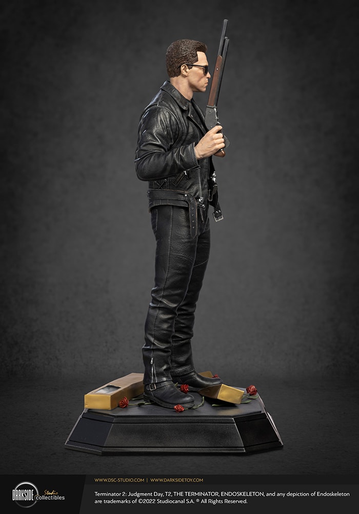 Terminator T-800 1:3 Scale Statue  Collector Edition - Prototype Shown View 3