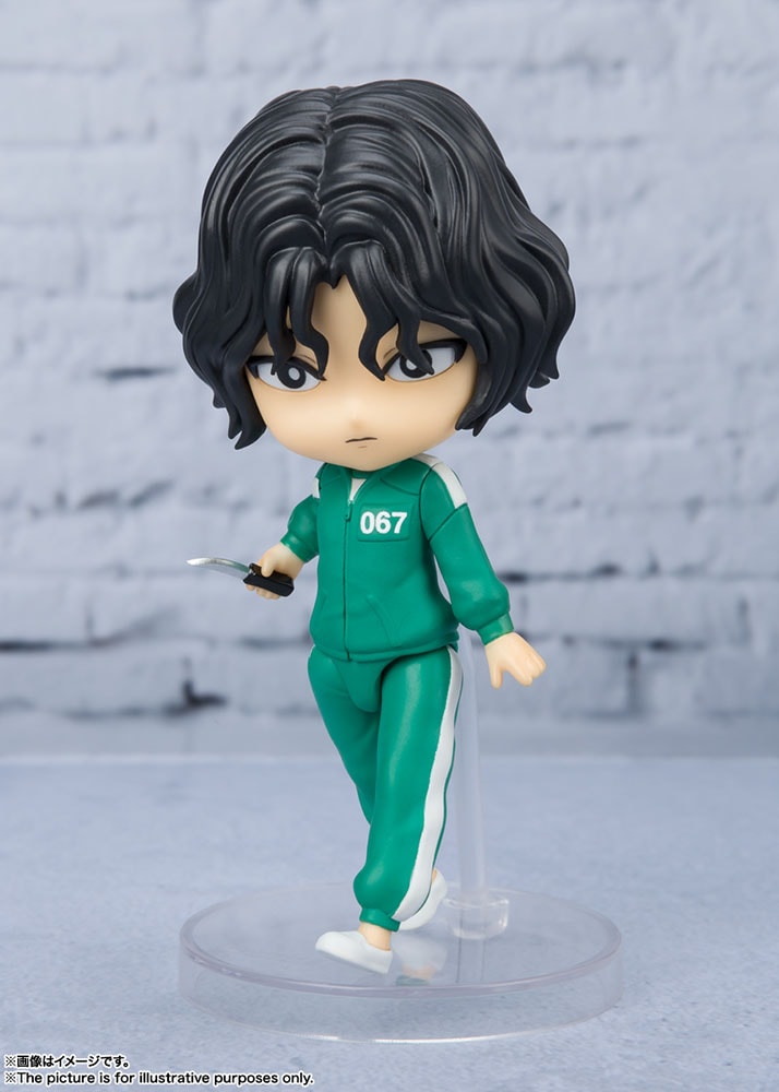 Kang Sae-byeok- Prototype Shown View 2