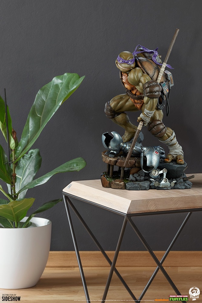 Teenage Mutant Ninja Turtles Donatello 1:3 Scale Statue  Collector Edition - Prototype Shown View 6