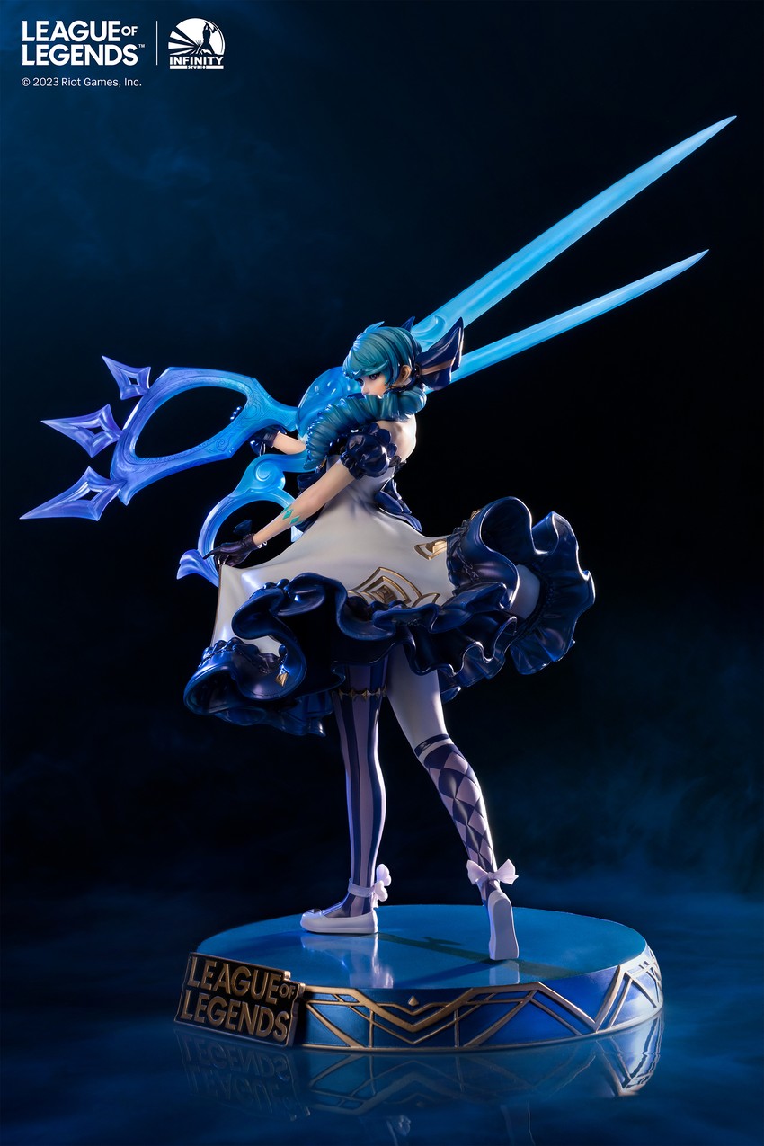 The Hallowed Seamstress Gwen Polystone Statue by Infinity Studio