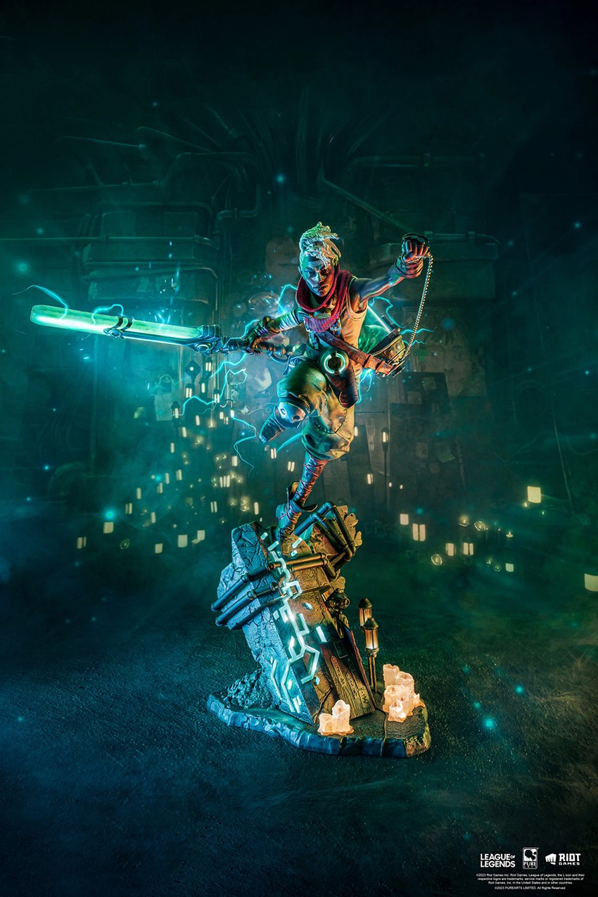 Ekko Quarter Scale Statue by PureArts | Sideshow Collectibles