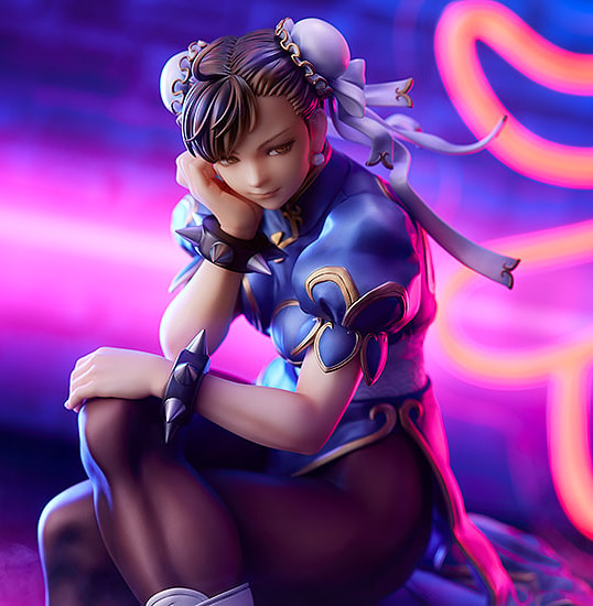 Street Fighter Chun-Li Sixth Scale Figure - Prototype Shown View 4