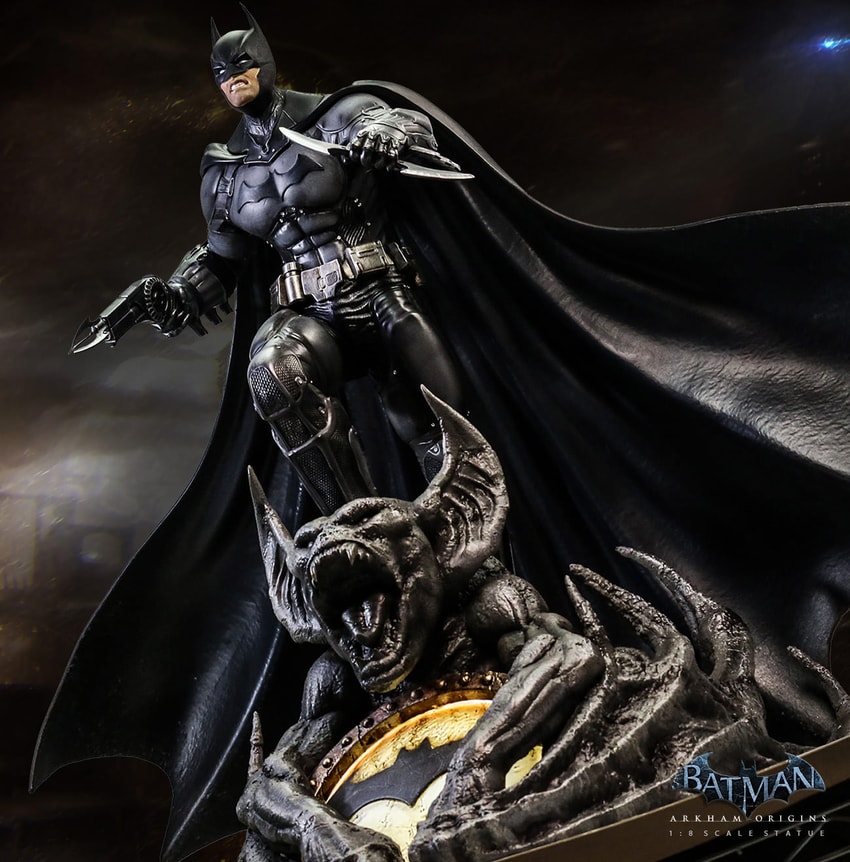 Batman Arkham Origins Exclusive Edition - Prototype Shown View 1