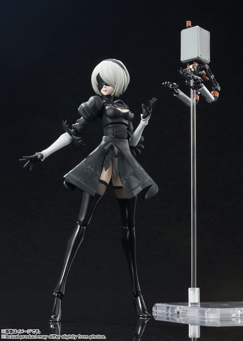 2B Collectible Figure from Tamashii Nations | Sideshow Collectibles