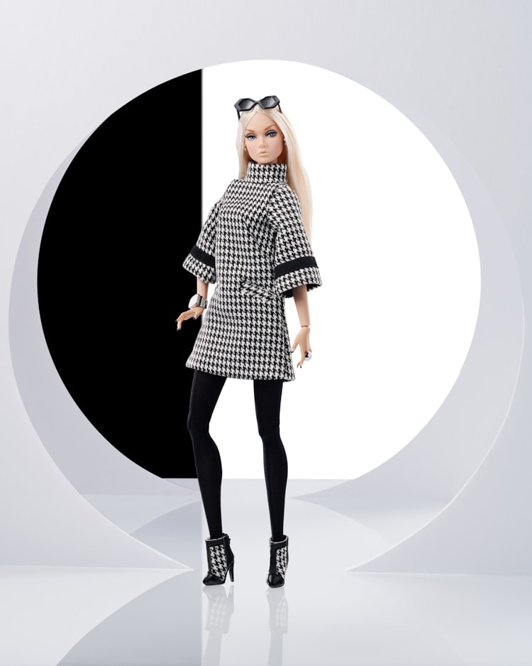 Poppy Parker Checkmates – Poppy Parker® Collectible Doll  View 5