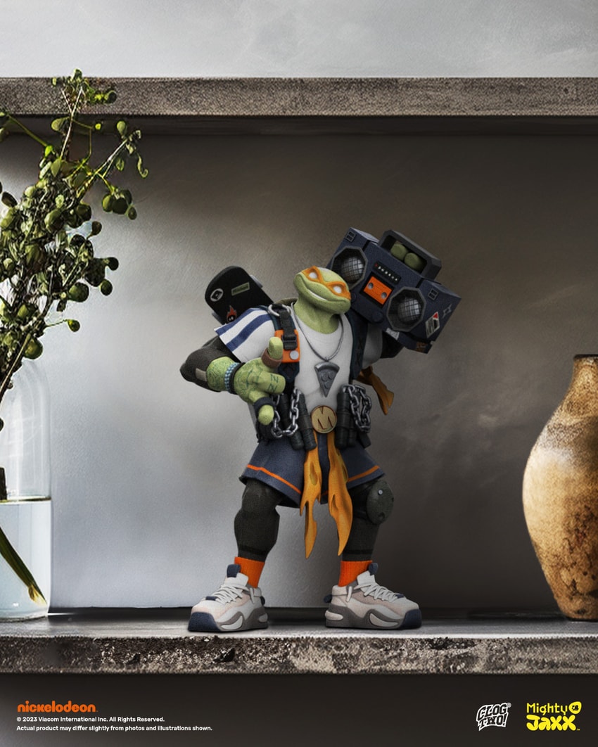 Urban Combat Michelangelo Statue by Mighty Jaxx | Sideshow