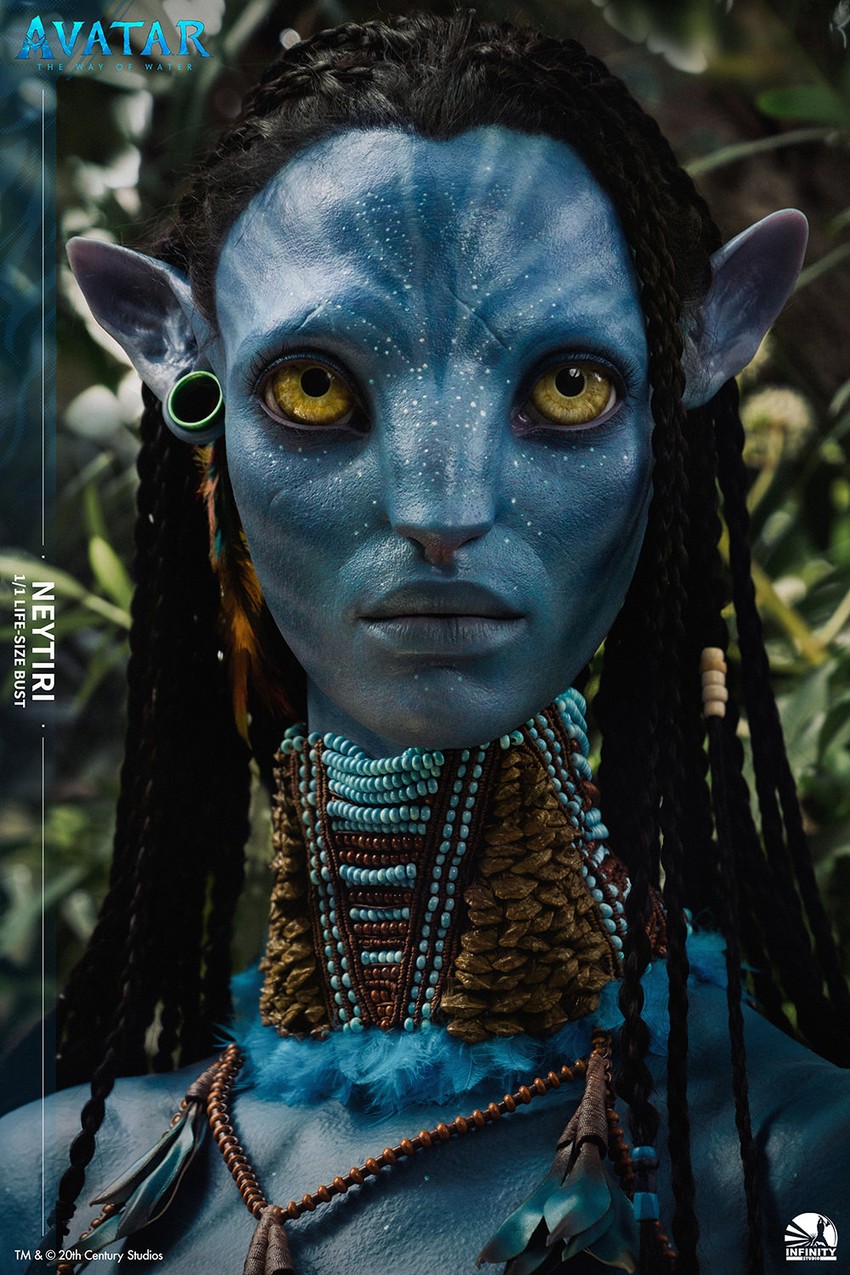 AVATAR Neytiri (Elite) Life-Size Bust  Collector Edition - Prototype Shown View 6
