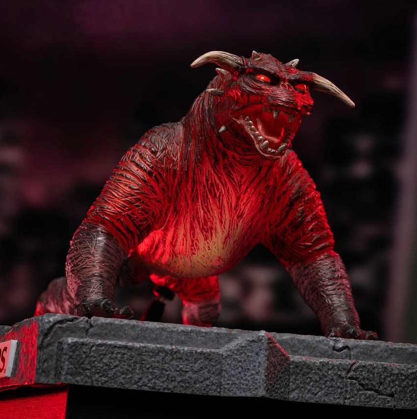 Ghostbusters Zuul 2.0 (Burning Edition) Deluxe Collectible Figure - Prototype Shown View 1