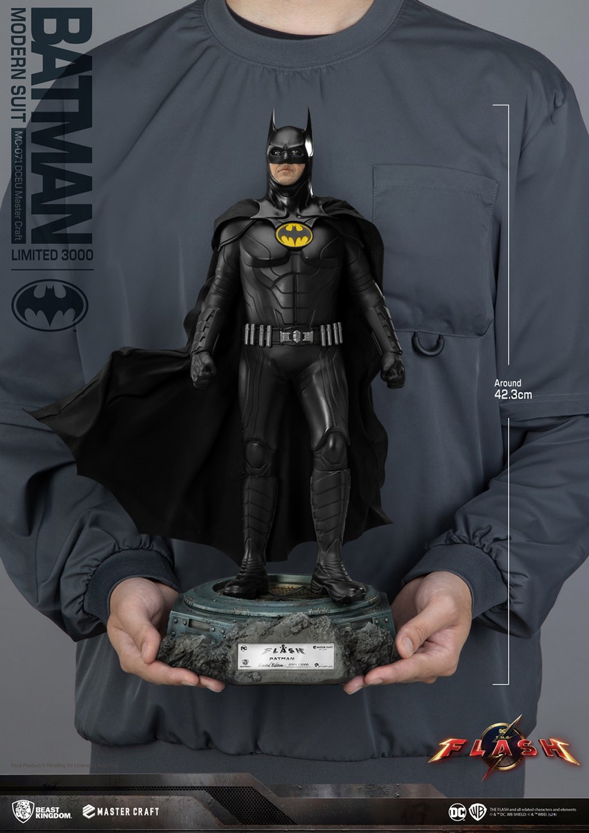 DC Direct ~ Batman Mini Statue II ~ Hand painted Cold-Cast