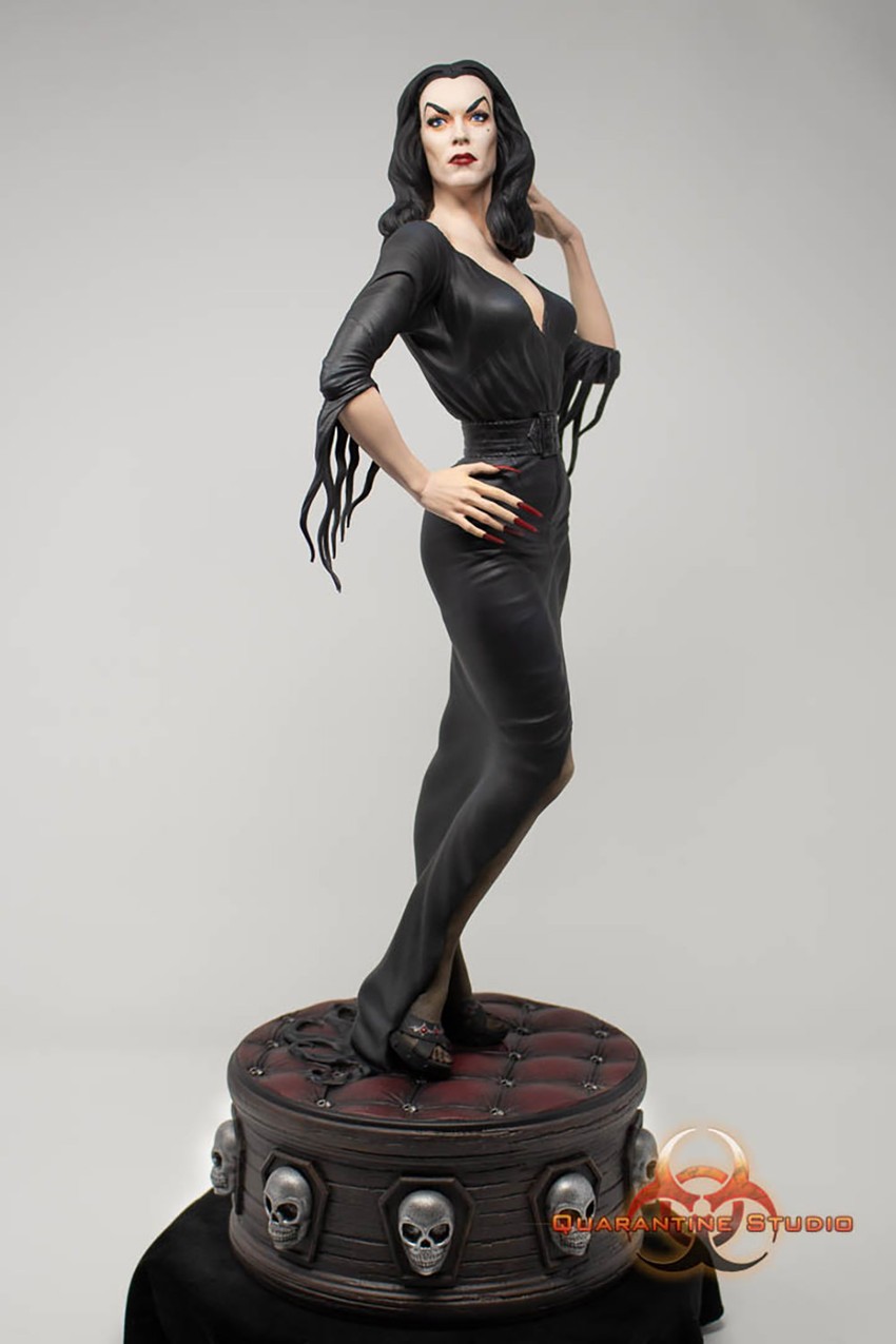 Vampira Vampira Statues - Prototype Shown View 5