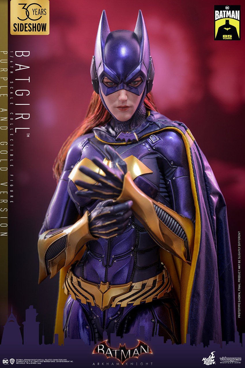 Batgirl (Purple and Gold Version) Sixth Scale Figure by Hot Toys