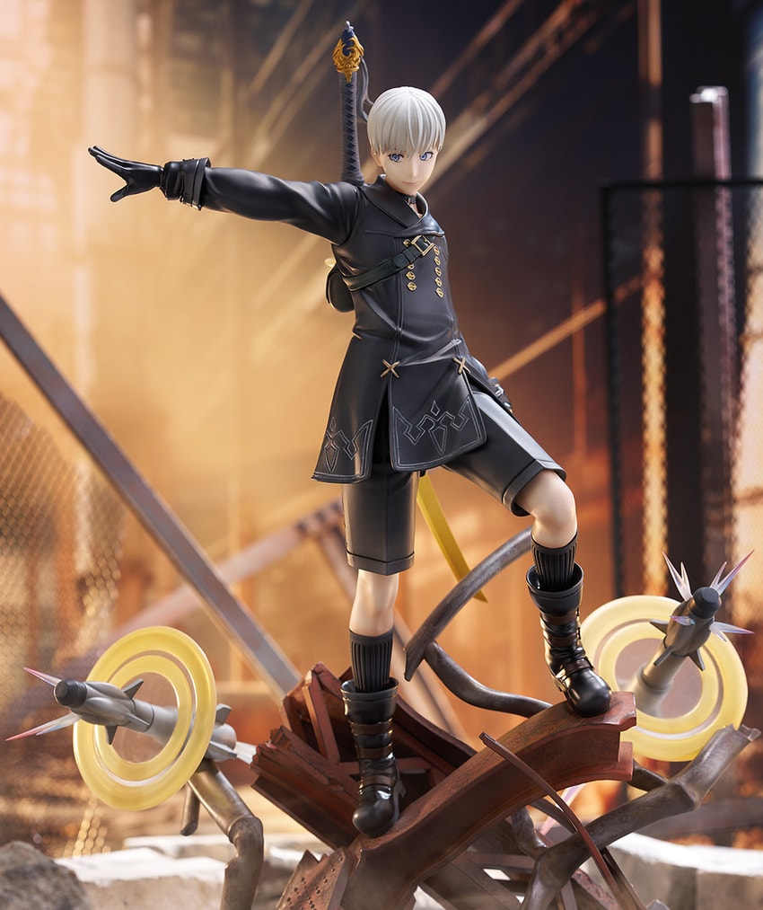 YoRHa No. 9 Type S (Covering Fire) Collectible Figure by YoRHa No. 9 Type S (Covering Fire) Collectible Figure by
