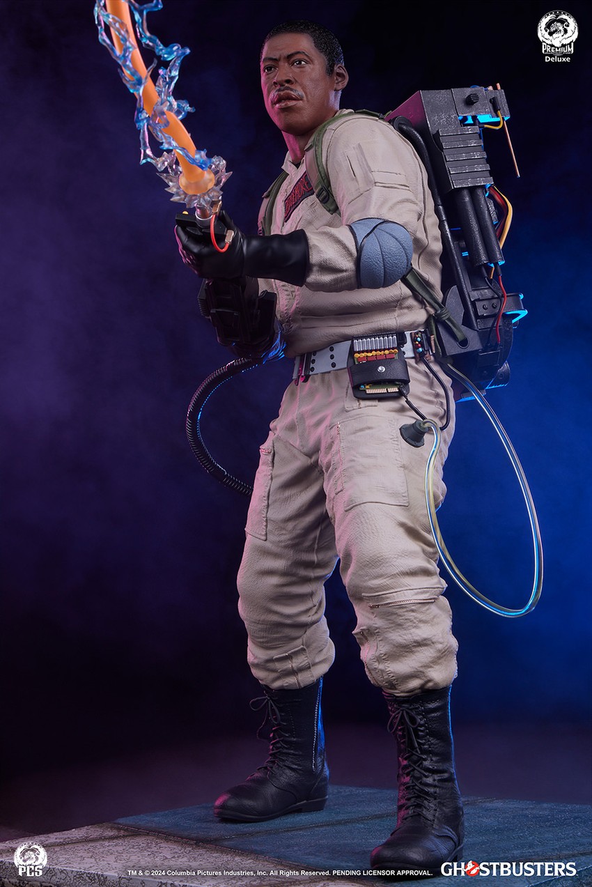 Ghostbusters: Winston Deluxe Edition Quarter Scale Statue by