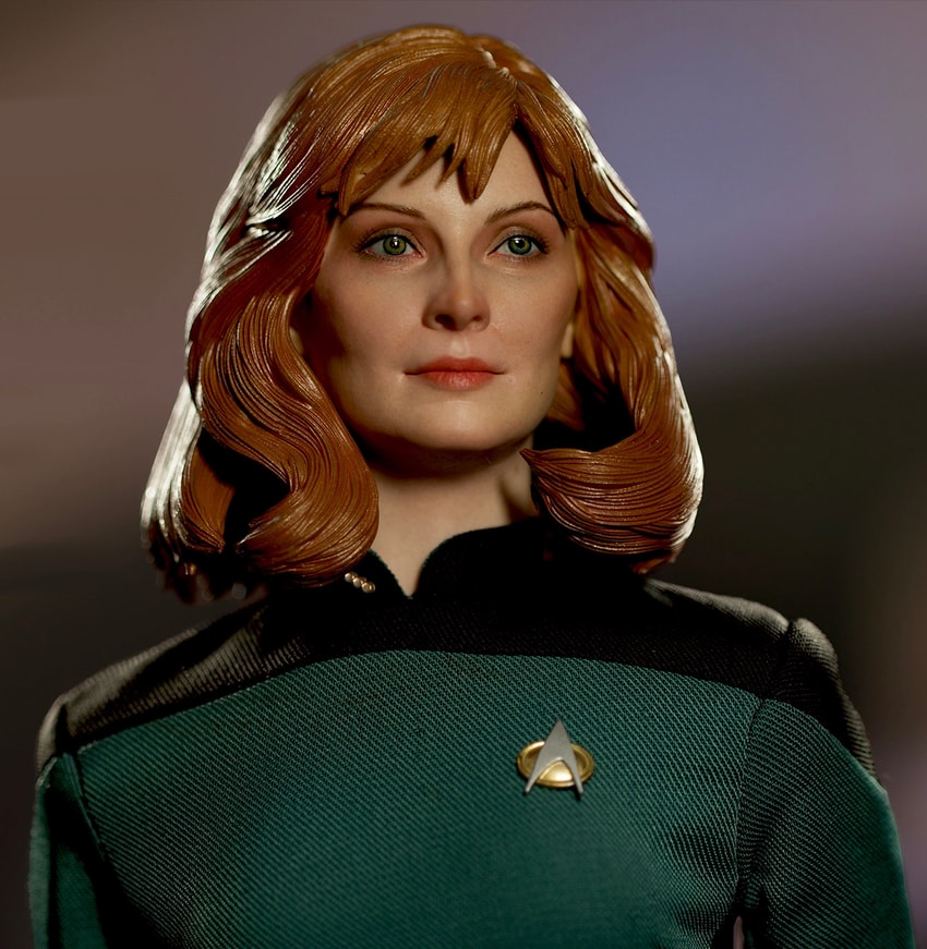 Dr. Beverly Crusher (Essential Edition) Sixth Scale Figure