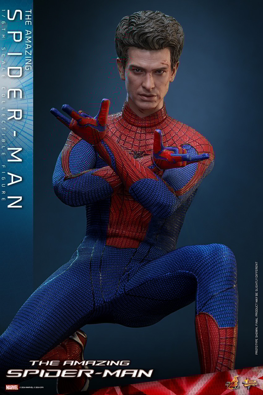 The Amazing Spider-Man Sixth Scale Figure by Hot Toys