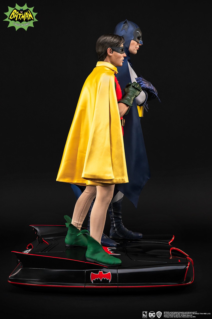 DC Comics Batman and Robin Diorama - Prototype Shown View 6