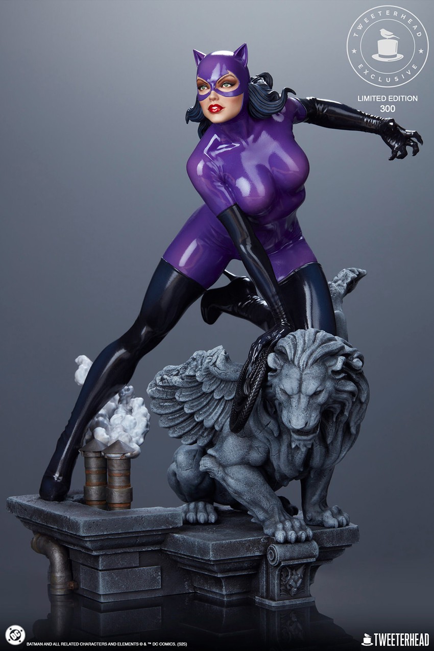 DC Comics Catwoman (Purple Edition) Sixth Scale Maquette - Prototype Shown View 6