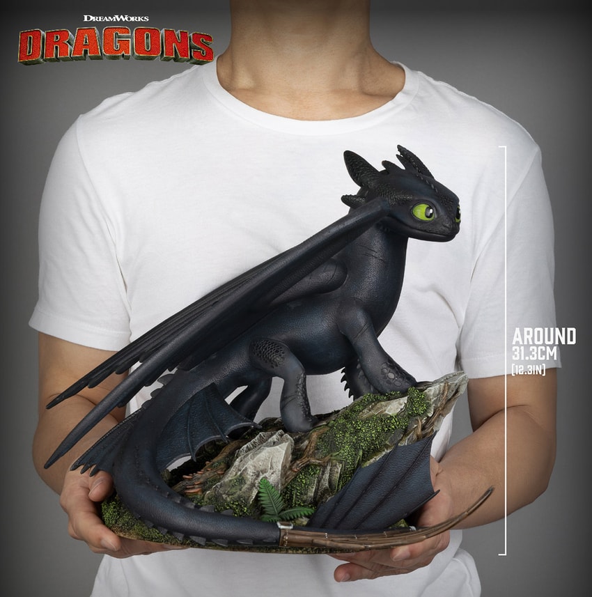 How to Train Your Dragon Standing Toothless Statues - Prototype Shown View 2