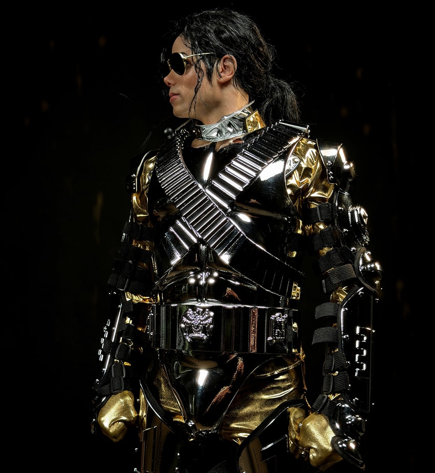 Michael Jackson Michael Jackson "HIStory Tour" (Deluxe Armor Version) Statues - Prototype Shown View 3