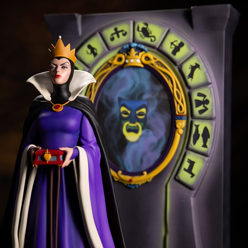 Disney Evil Queen (Deluxe Edition) Statues - Prototype Shown View 3