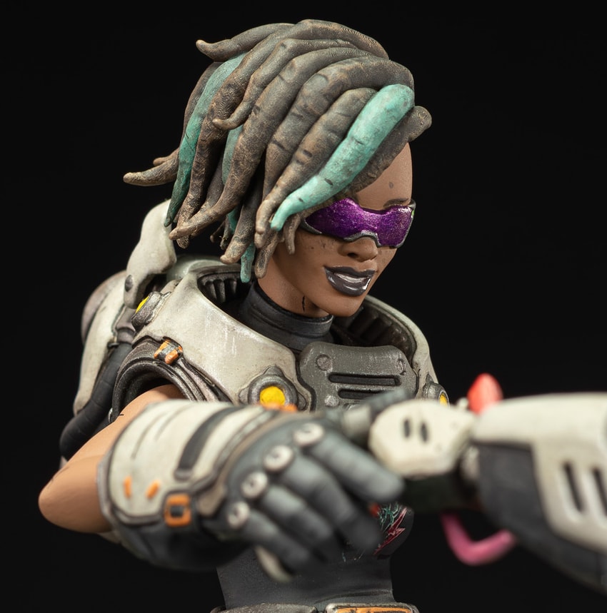 Borderlands Harlowe PVC Figure - Prototype Shown View 5