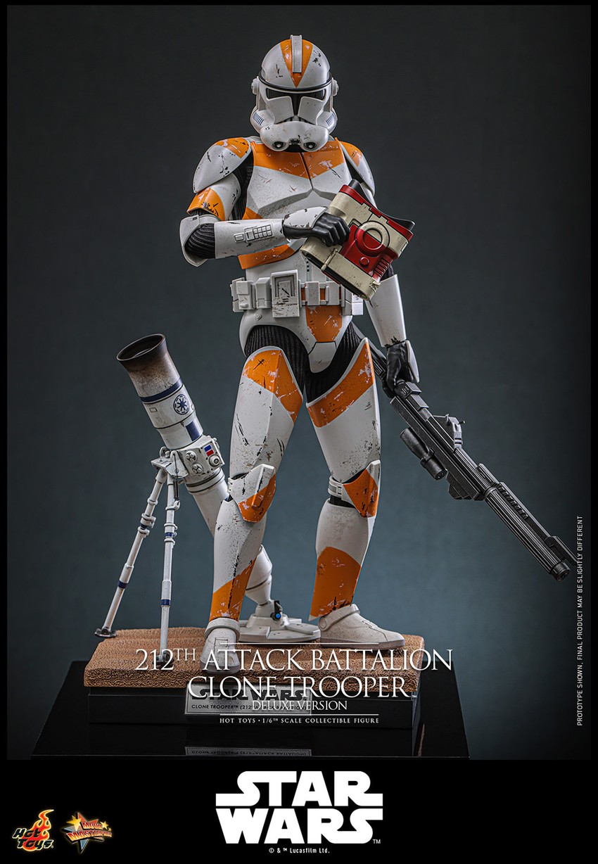 Star Wars 212th Attack Battalion Clone Trooper™ (Deluxe Version) Sixth Scale Figure - Prototype Shown View 3