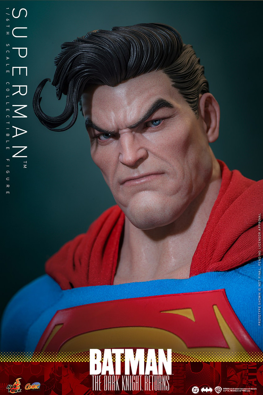 DC Comics Superman™ Sixth Scale Figure - Prototype Shown View 6