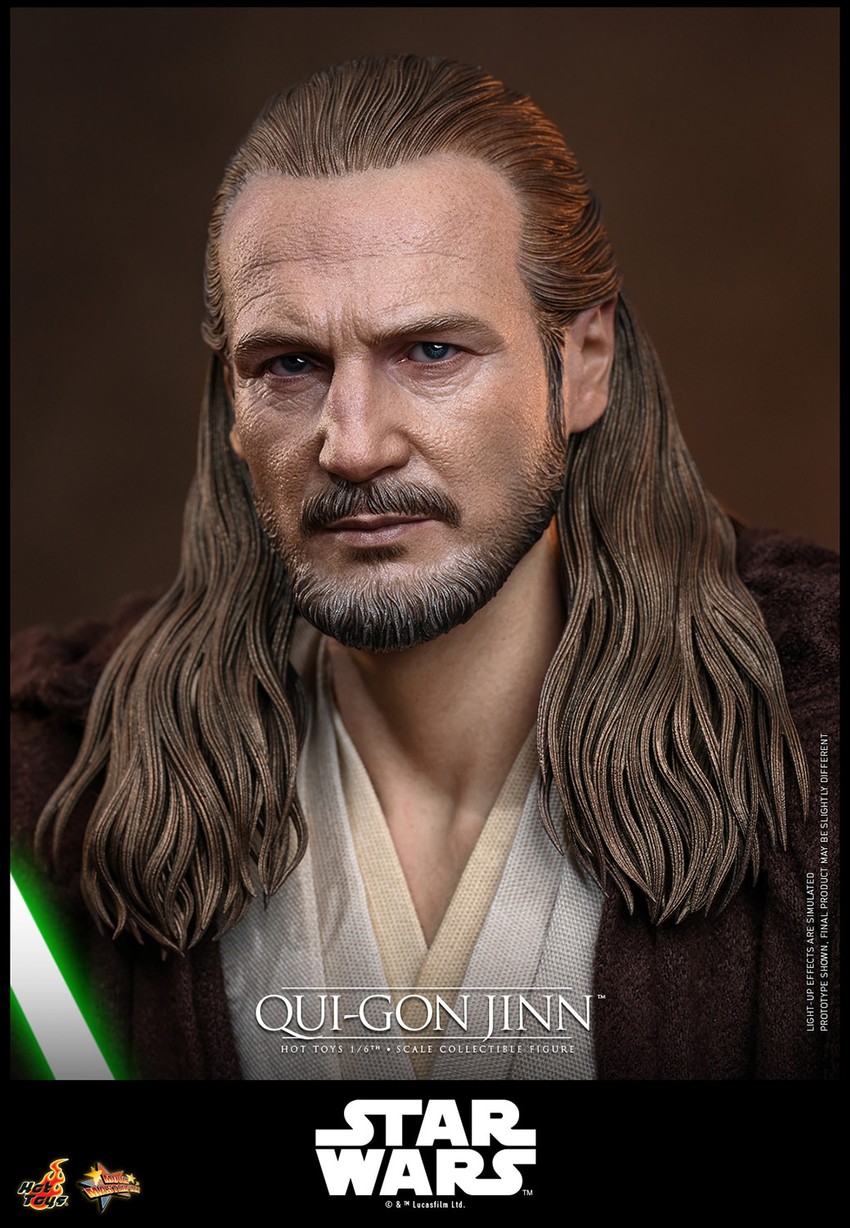 Qui-Gon Jinn™ Sixth Scale Figure by Hot Toys | Sideshow Collectibles